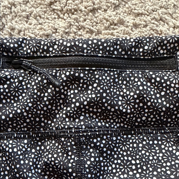 Lululemon Leggings - Picture 4 of 7